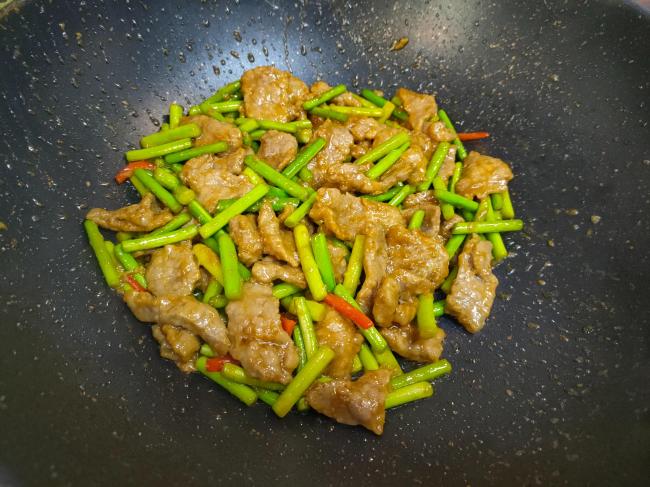 无论炒什么肉,记住不要直接下锅,教你一招,嫩滑鲜香、好吃入味(图1) 无论炒什么肉,记住不要直接下锅,教你一招,嫩滑鲜香、好吃入味(图1)